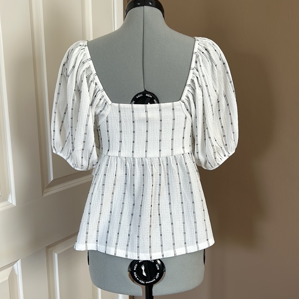 Madewell Blouse with Puff Sleeves - Picture 3 of 6